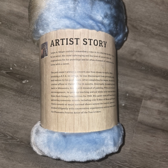 Wolf Moon Fleece Throw Blanket - Picture 4 of 5